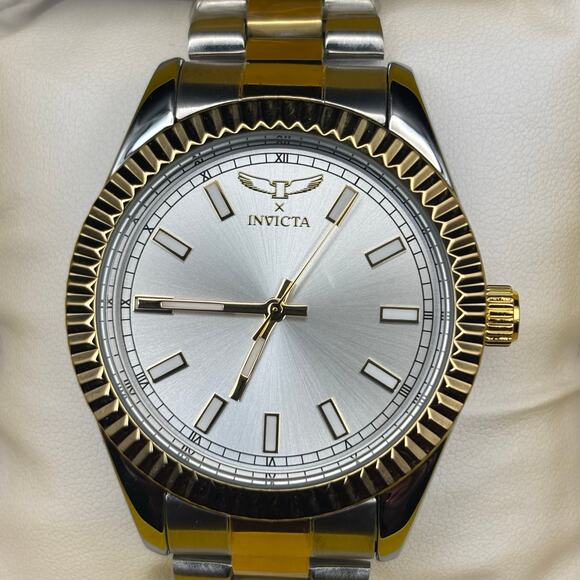 Invicta 69010 Mens Two-Tone Stainless Steel Watch Silver Dial NIBWT - Picture 3 of 17